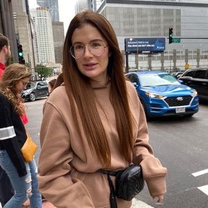 Meet your Posher, Anna